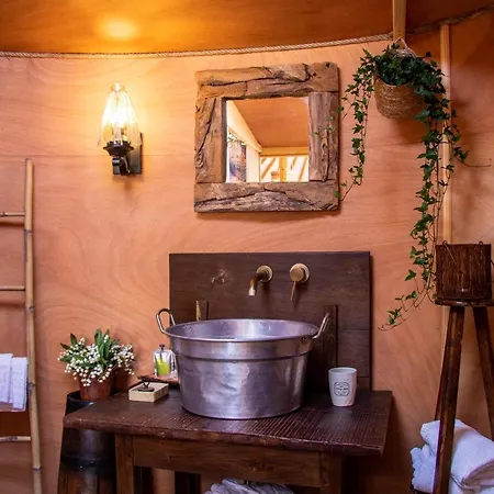 2 Cuori E 1 Yurta Glamping In Tuscany - Adults Only Asciano Exterior photo