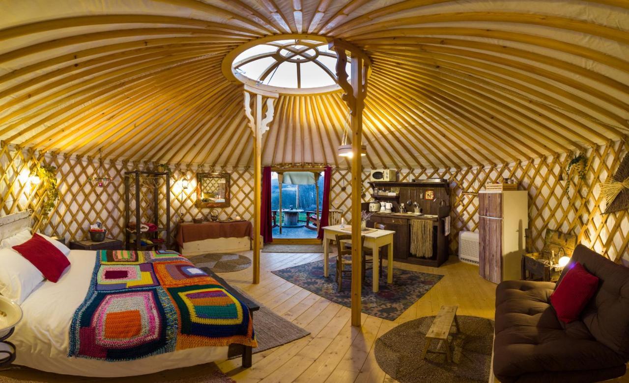 2 Cuori E 1 Yurta Glamping In Tuscany - Adults Only Tente de luxe