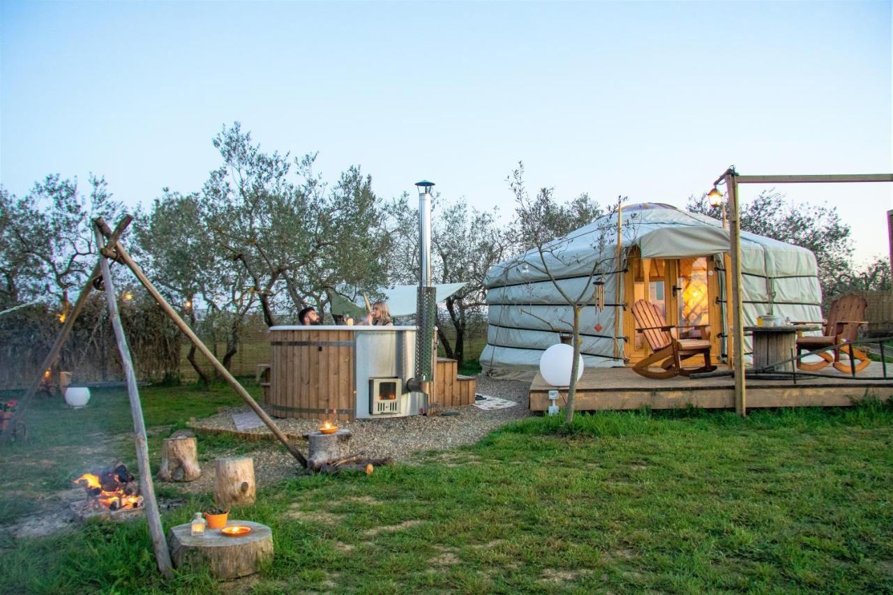 2 Cuori E 1 Yurta Glamping In Tuscany - Adults Only