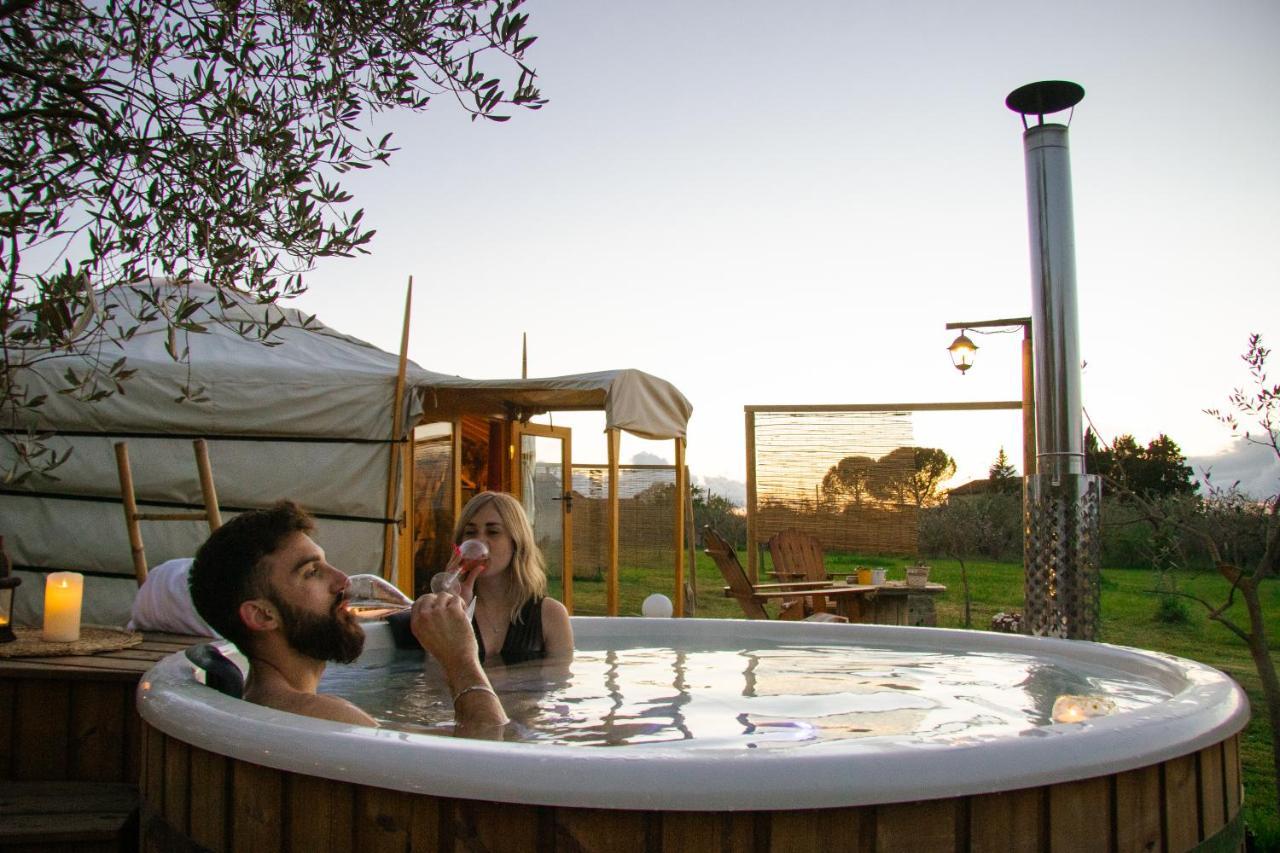 2 Cuori E 1 Yurta Glamping In Tuscany - Adults Only